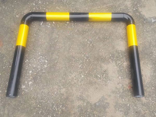 U型防撞護(hù)欄