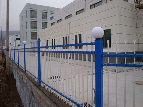 圍墻鐵藝柵欄 圍墻鐵藝柵欄