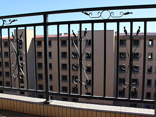 鐵藝陽臺護欄